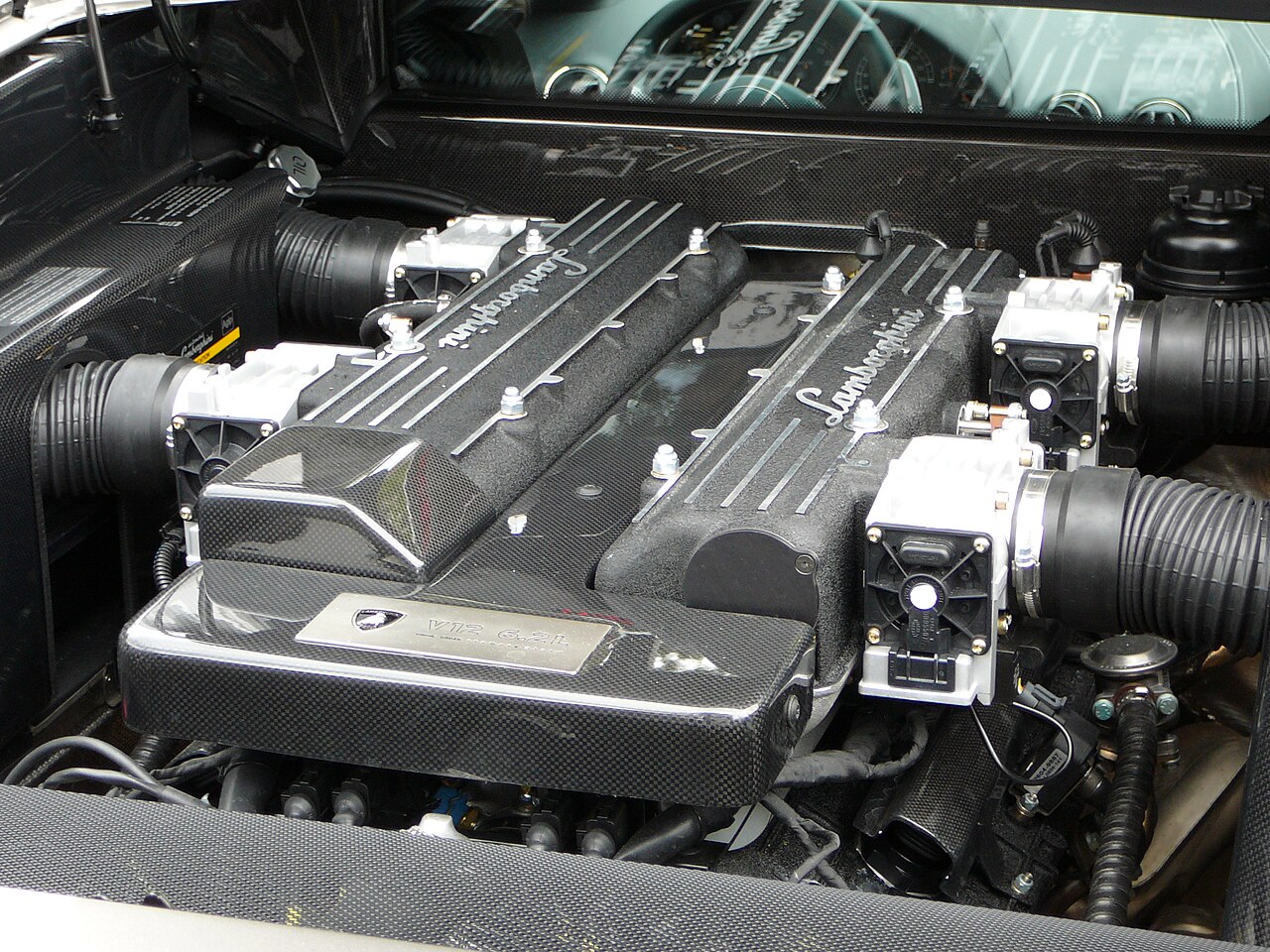 V12 engine, Murciélago model line